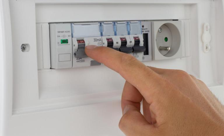 Les étapes clés d'une rénovation électrique à Dreux